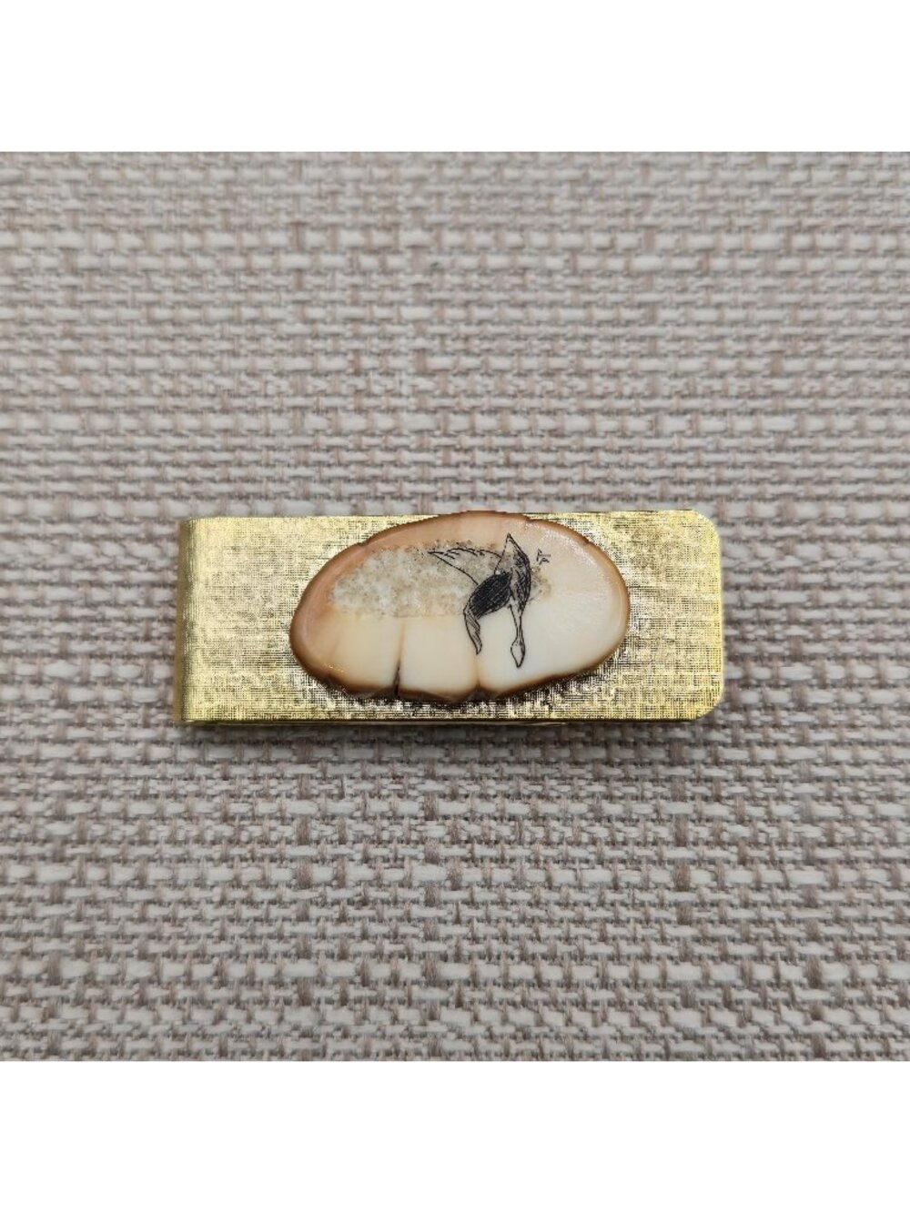 Vintage Alaskan Fossil Walrus Scrimshaw Bird Flying Brass Money Clip B1418
